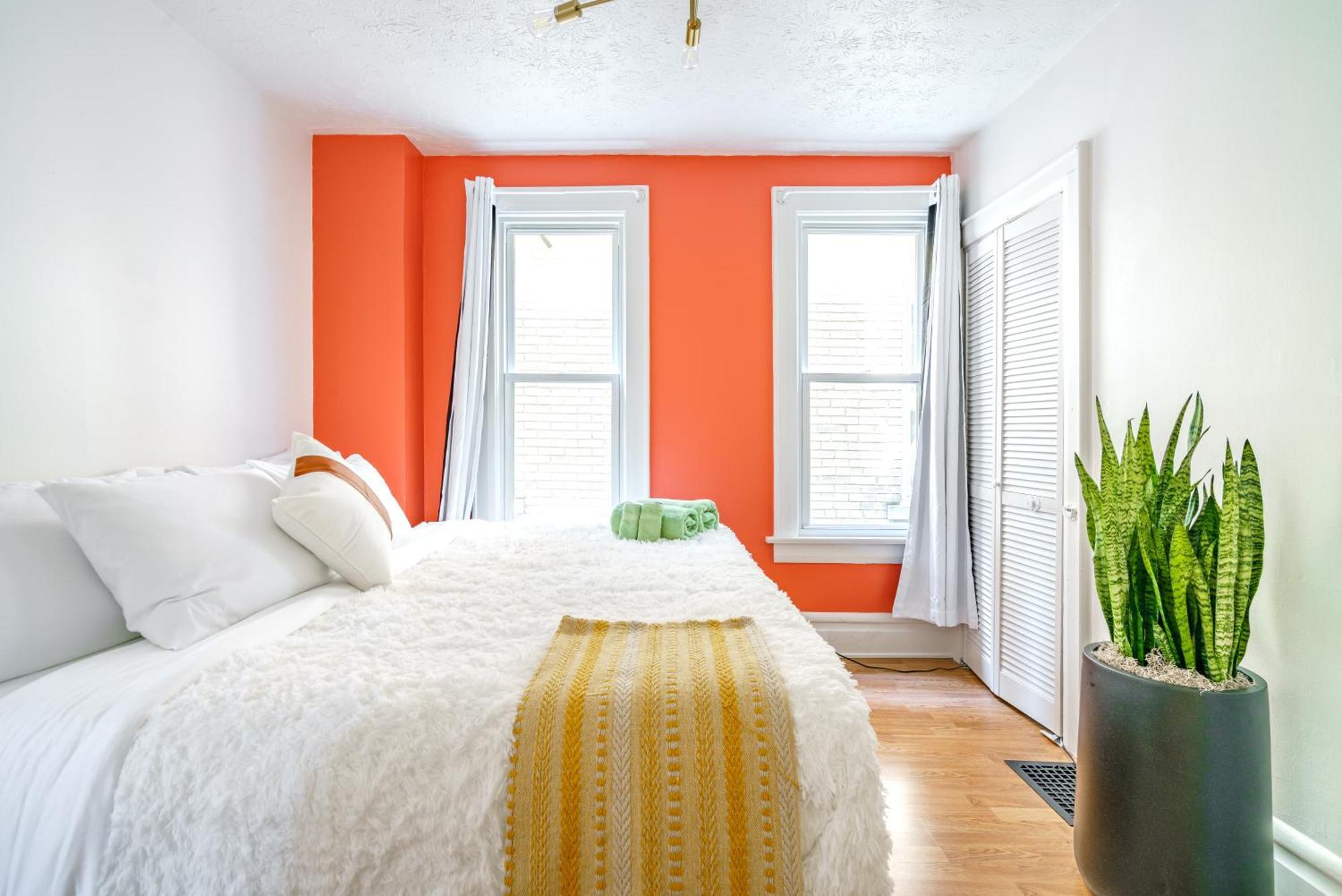 Short North Convention Private Parking Pets Columbus